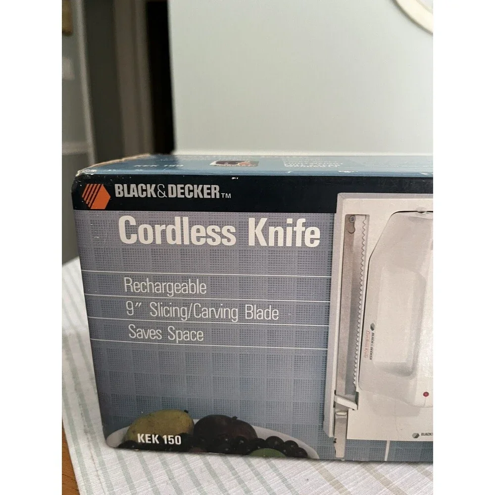 Black Decker 9” Cordless Knife White Wall Mount Space Saver KEK150 ~ NIB